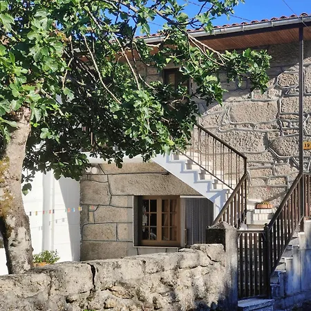 Casa Elena En La Ribeira Sacra *